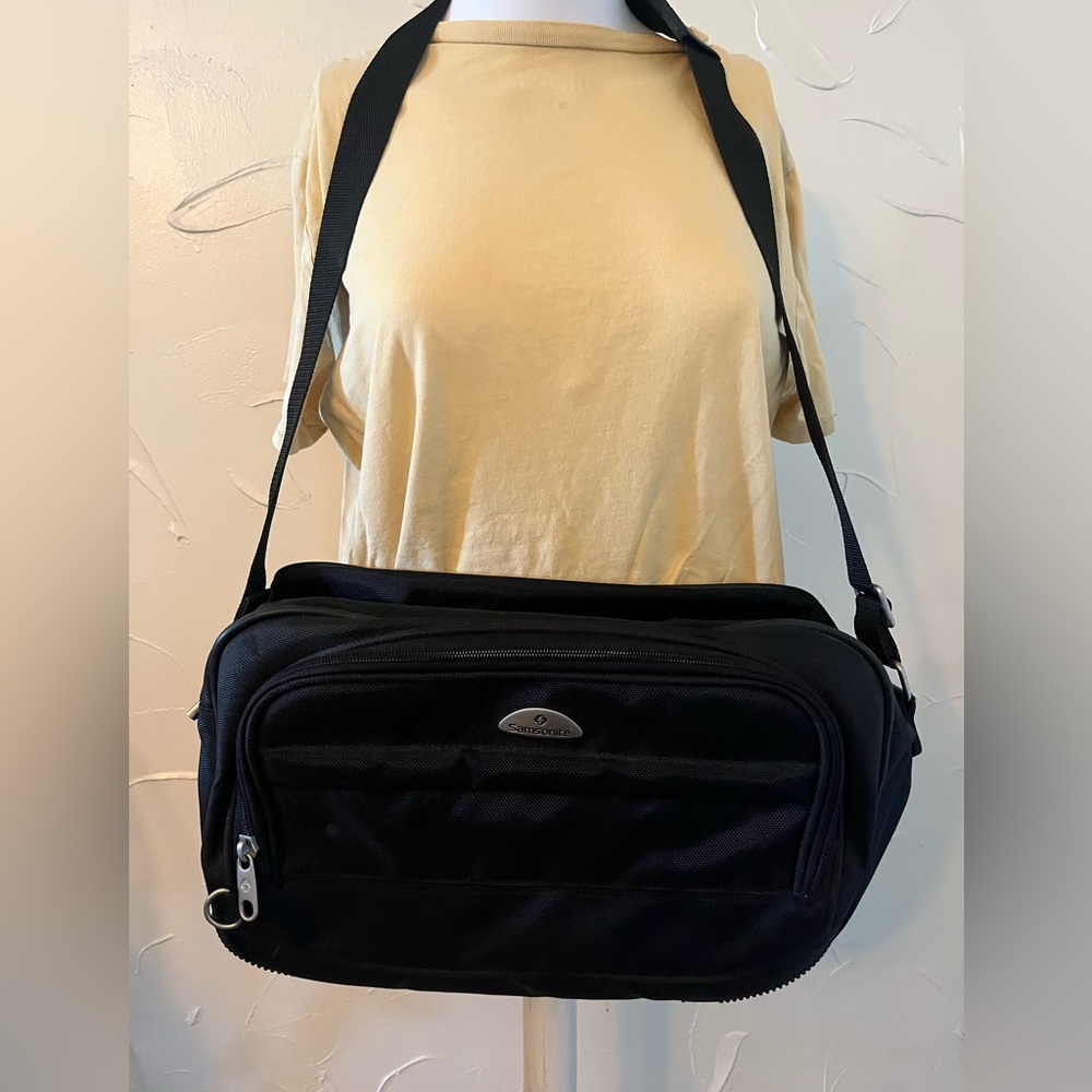 Samsonite Black Carry-on Bag, Messenger, Business Briefcase 18x11x6